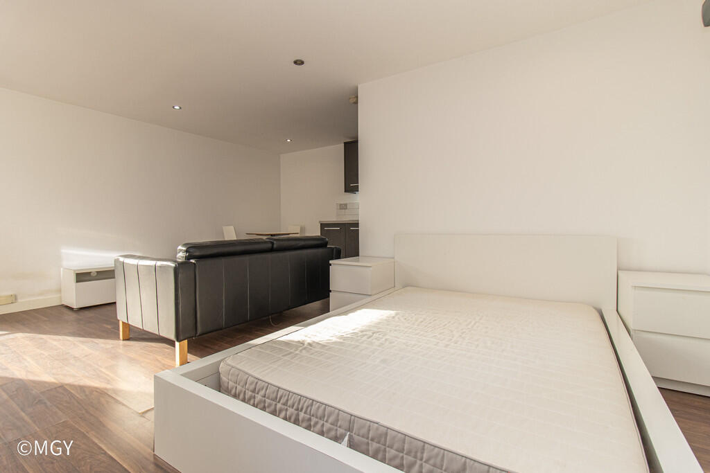 5, 74 Stacey Road...