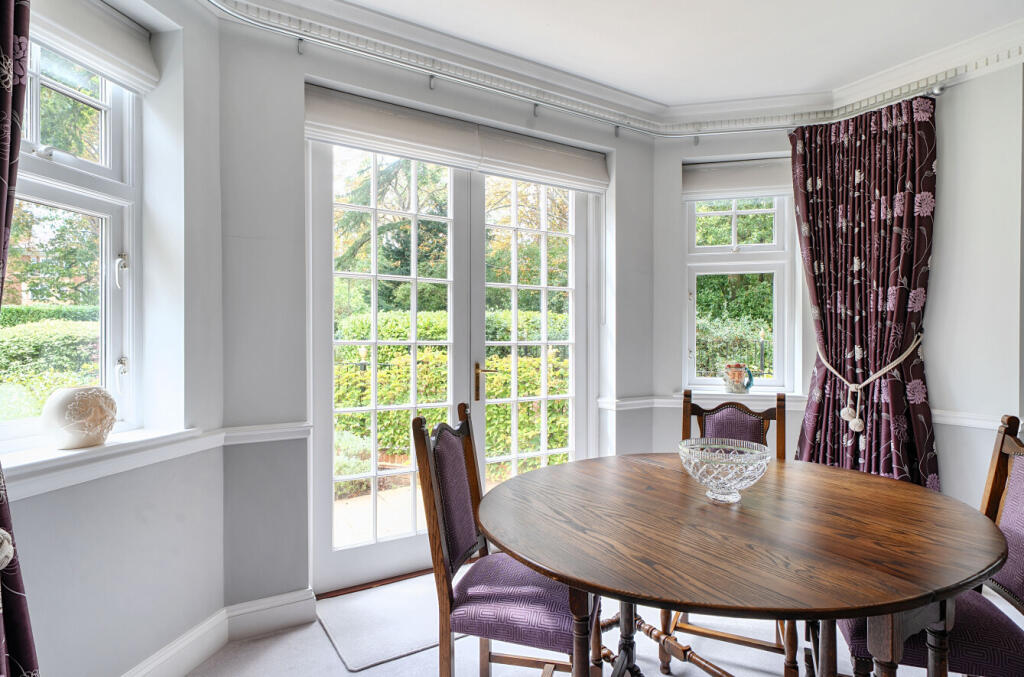 1339773-9-68a7233...