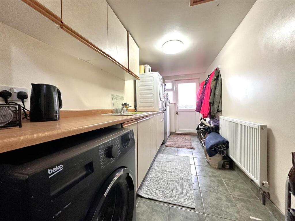 Utility Room 544