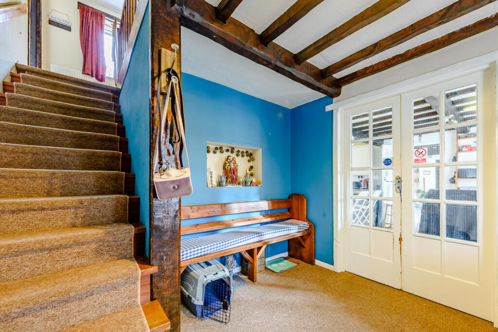 8529859-Interior35