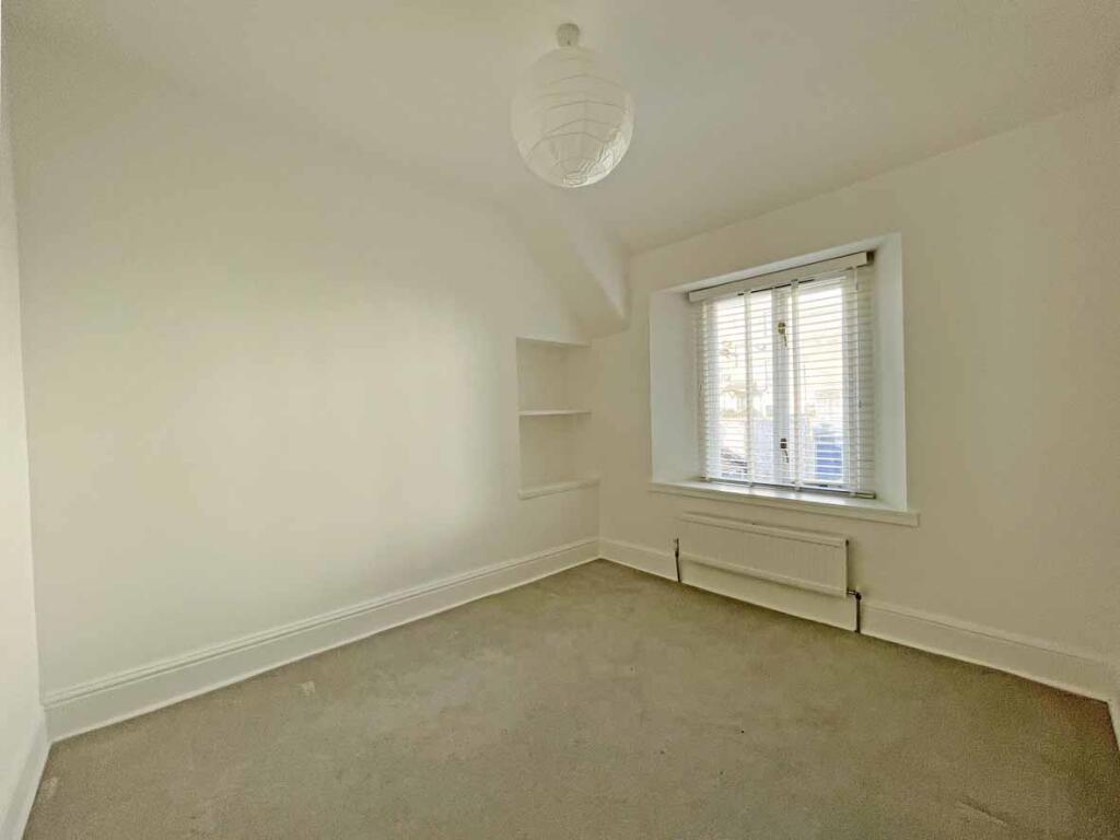 Hotham Place 15 New Bed 2.jpg