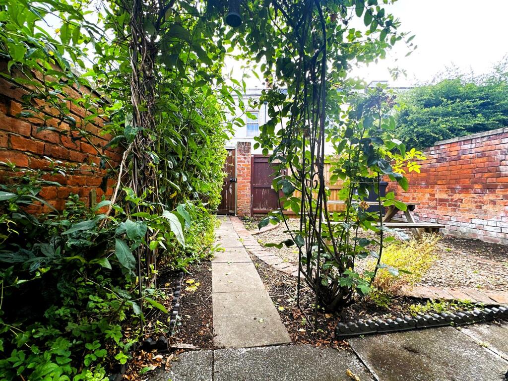 Garden I (1).jpg
