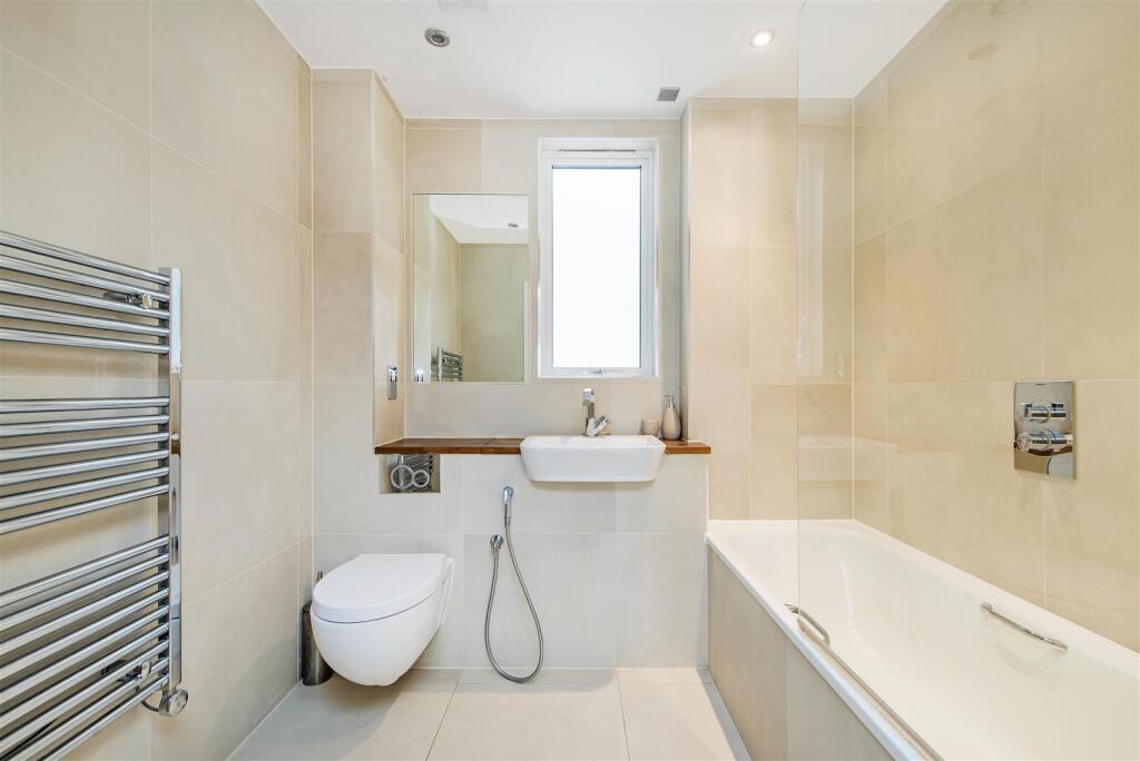 Bathroom.jpg
