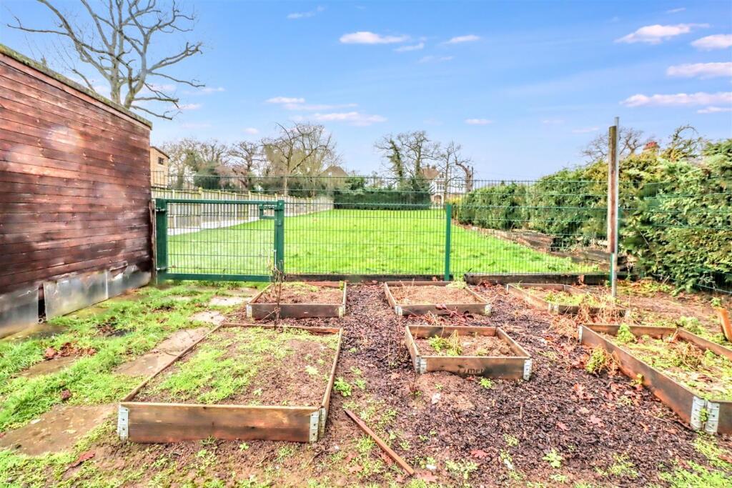 CARPE DIEM GARDEN SHOTS-9.jpg