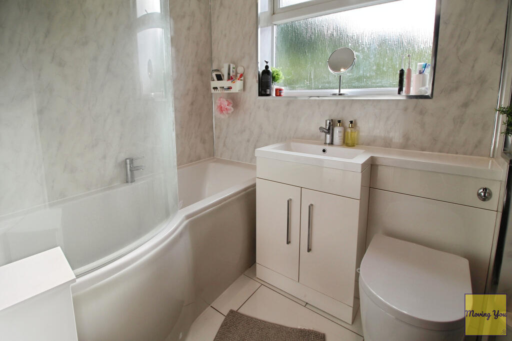 Bathroom.JPG