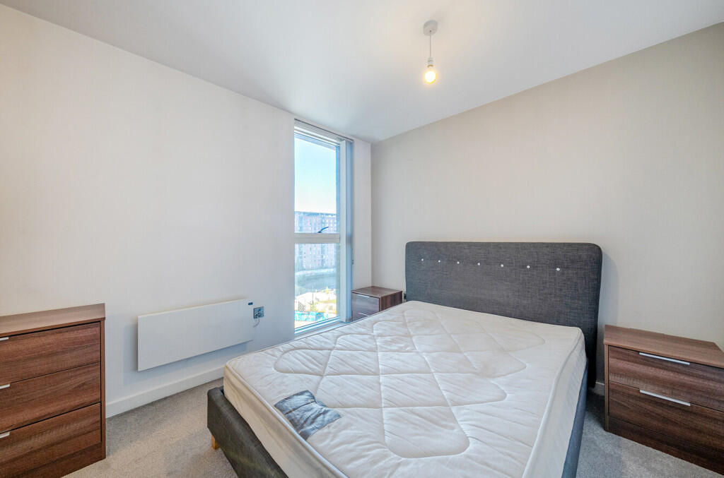 1360295-5-68d5134...