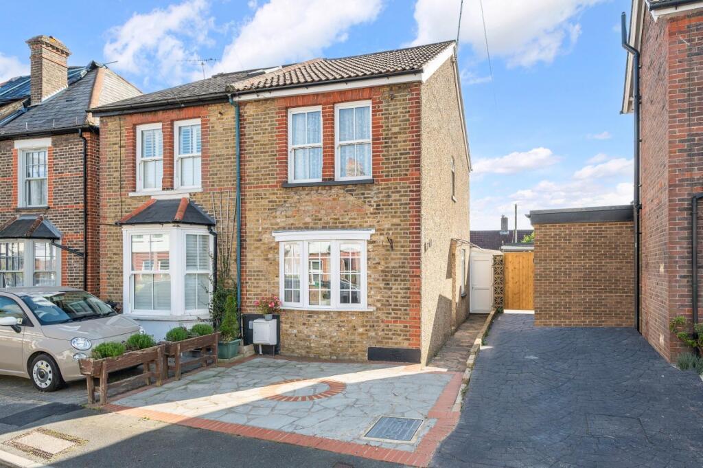 FERNDALE ROAD- (4).jpg