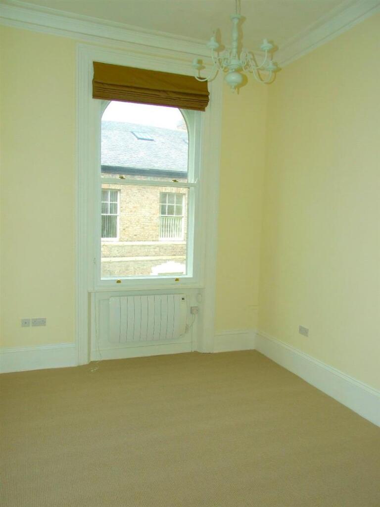 27A Yorkersgate Bedroom 2.jpg