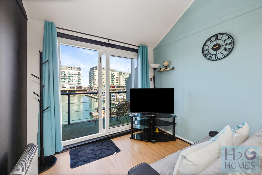 Western Concourse...