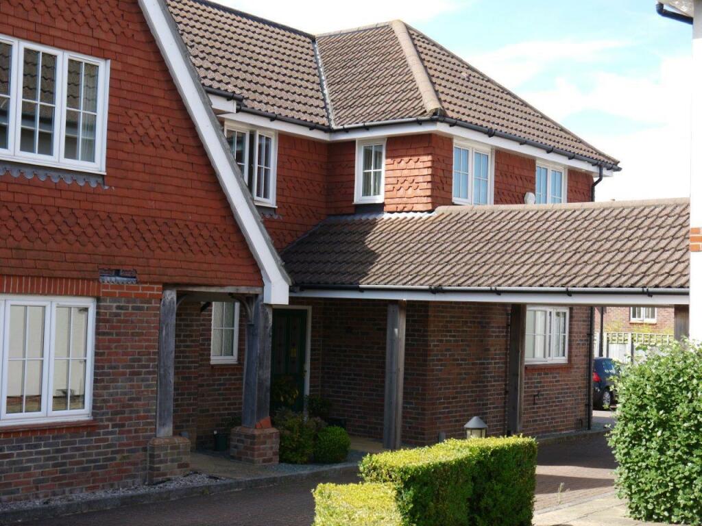 24 Hopkins Close - Front.jpg