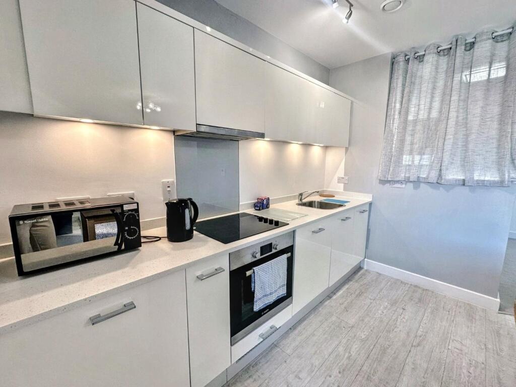 WhatsApp Image 20250925 at 172034_61c35385.jpg