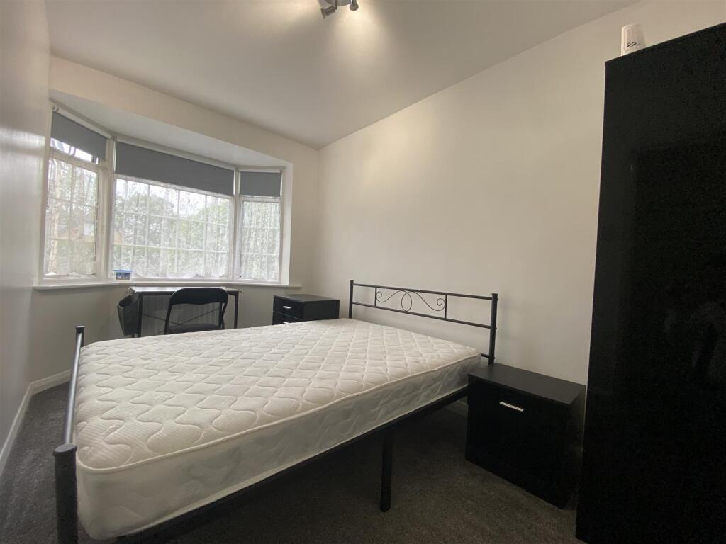 Bedroom 3.jpg