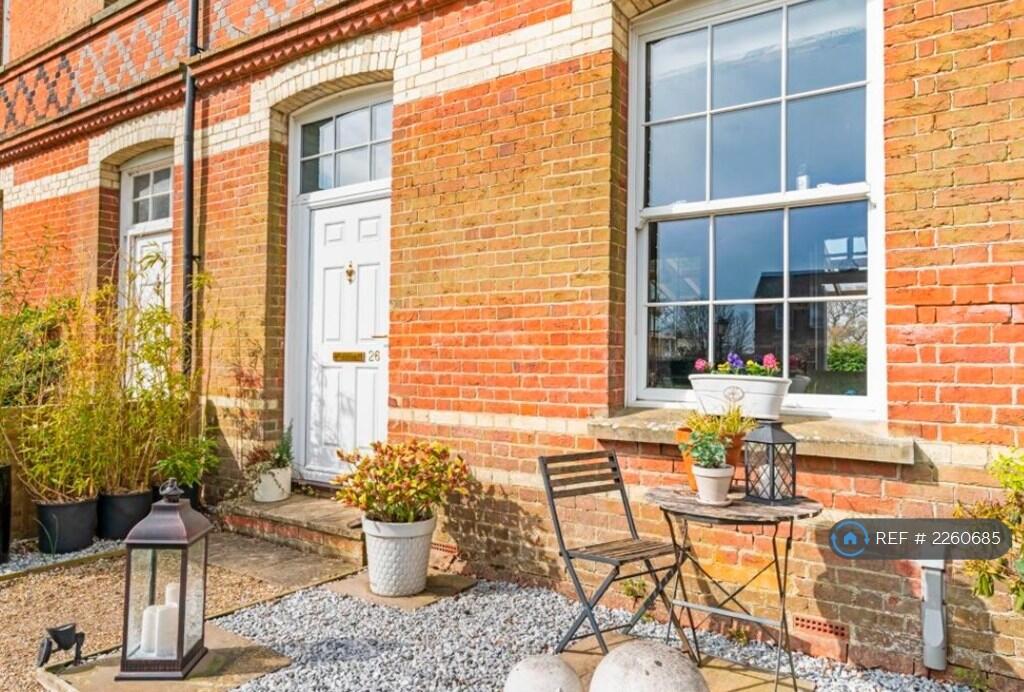 Victorian Terraced House On a Private Development