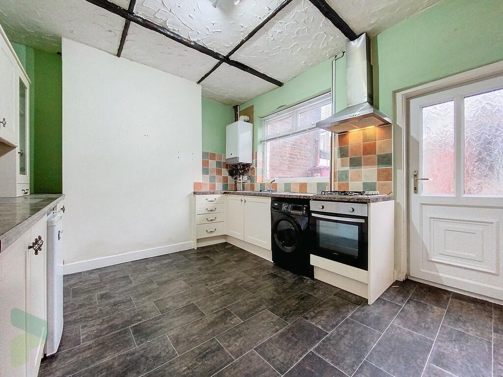 Fitted Dining Kit...