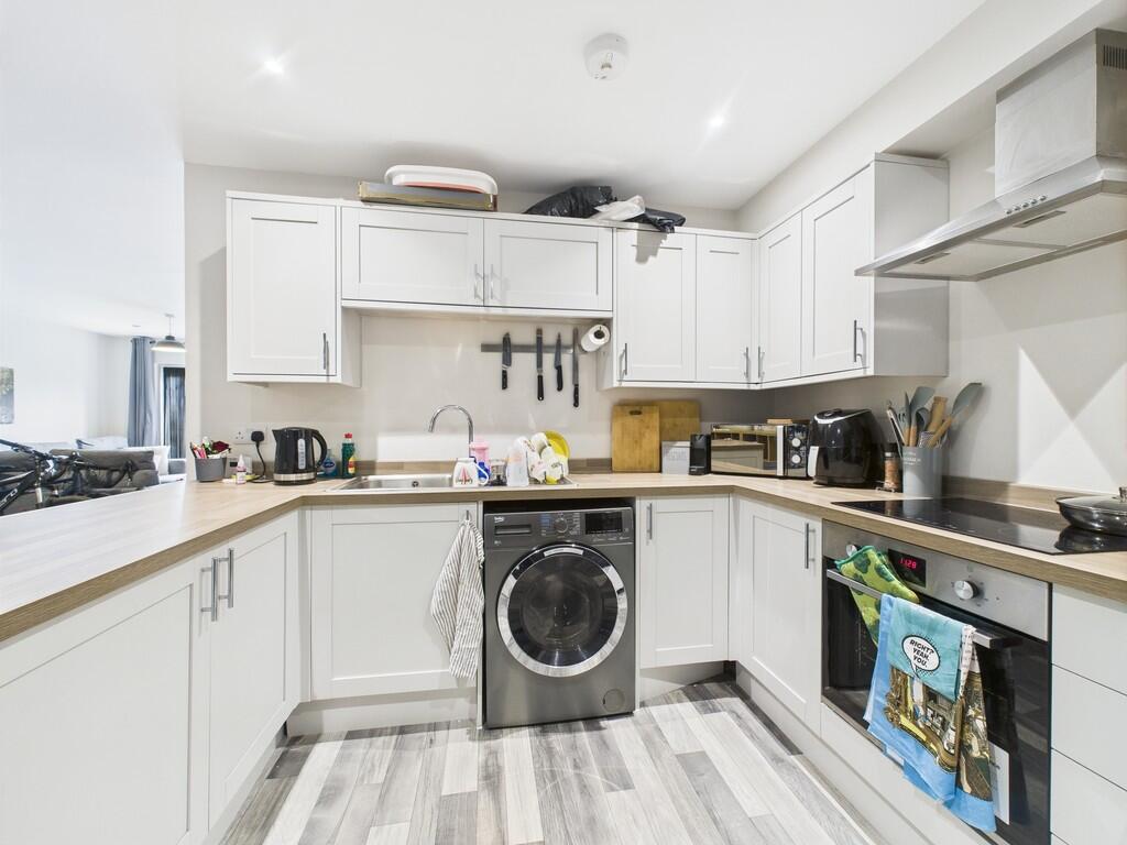 CAM02089G0-PR0506...