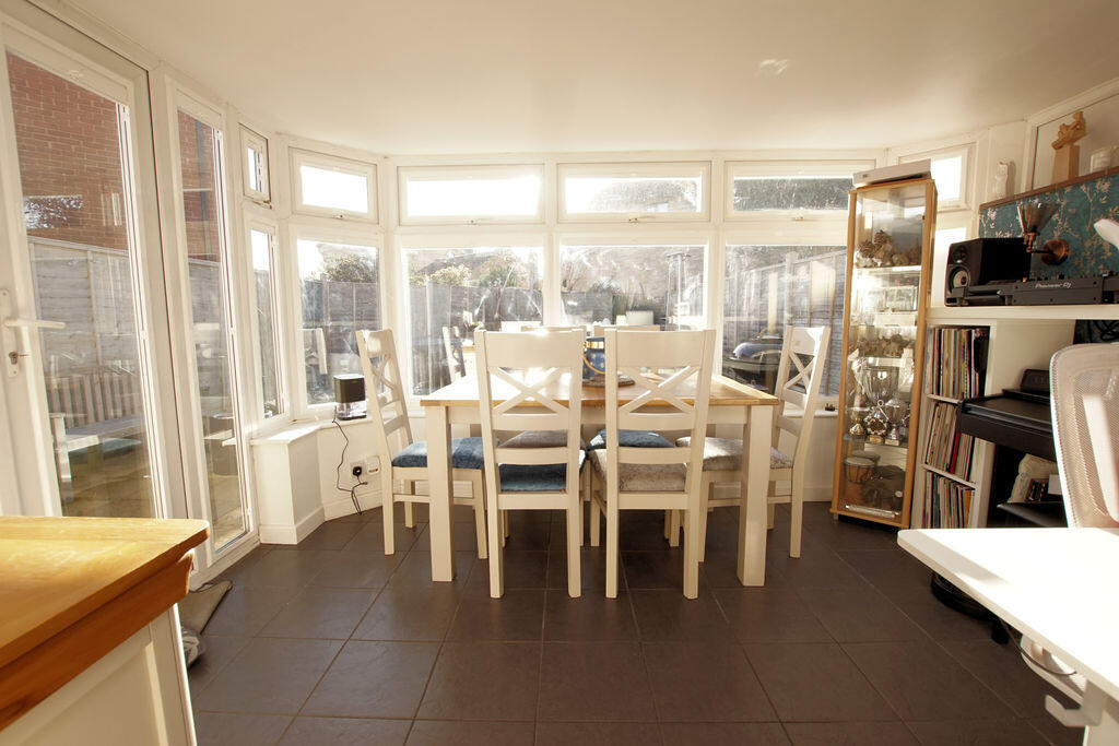 Swift Close, Lee-On-The-Solent, PO13