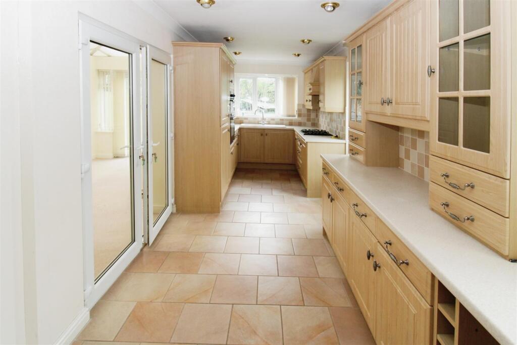 Fitted Kitchen