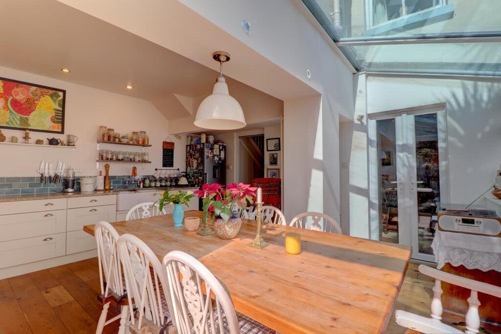 Kitchen Diner iii.jpg