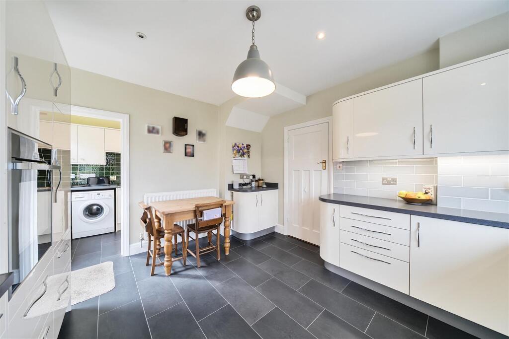 Kitchen/Breakfast