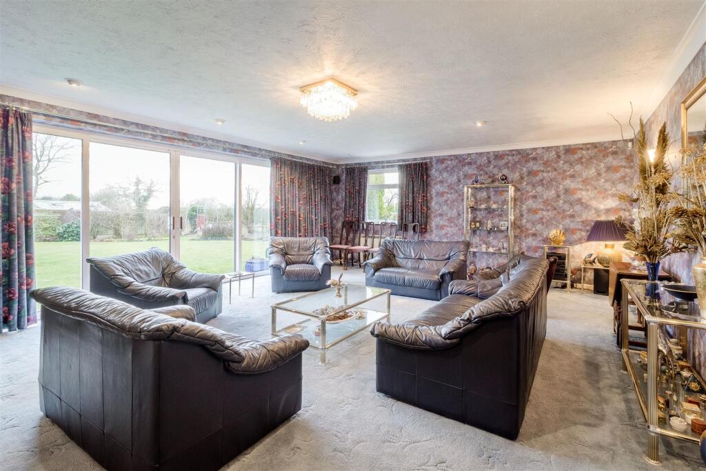 79 Main Street, Carlton