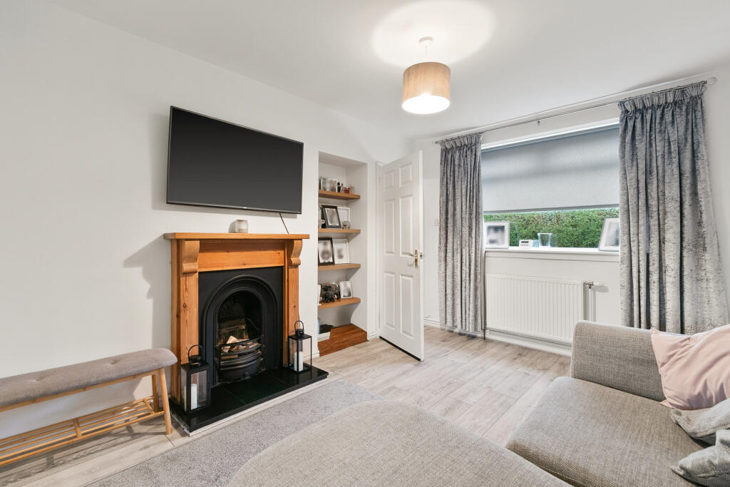 Lounge/ Dining Room