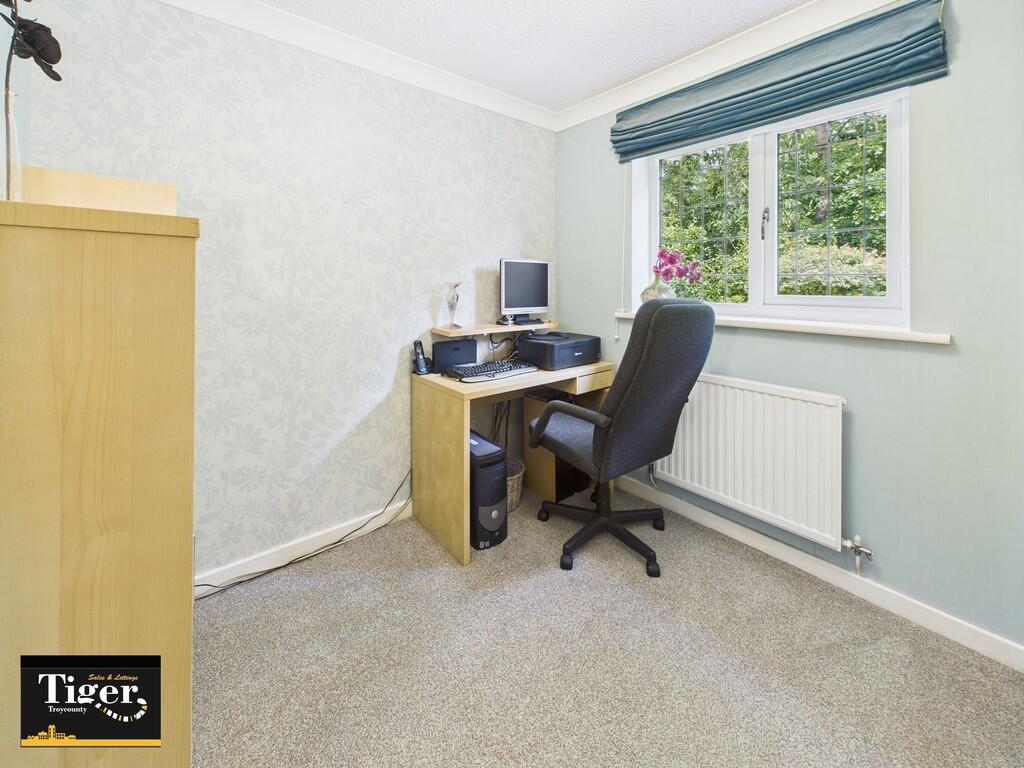 CAM02176G0-PR0671...