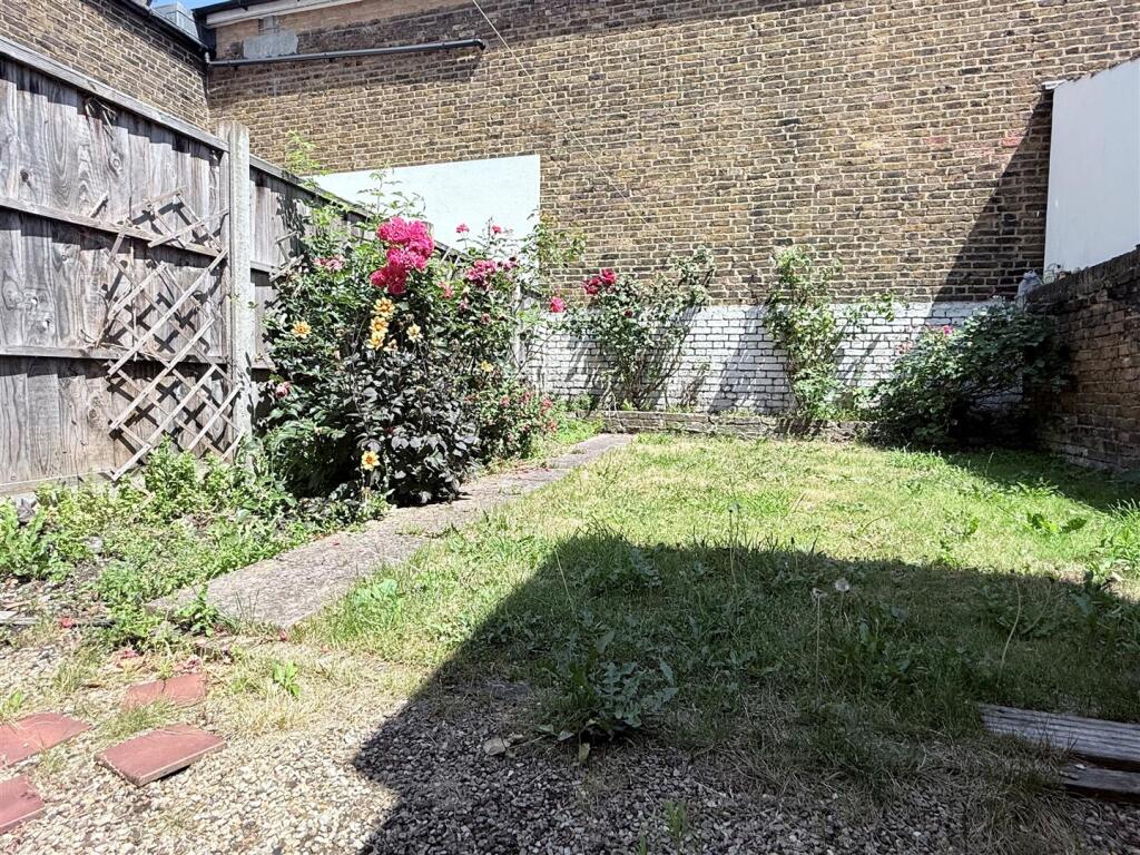 GARDEN.jpg