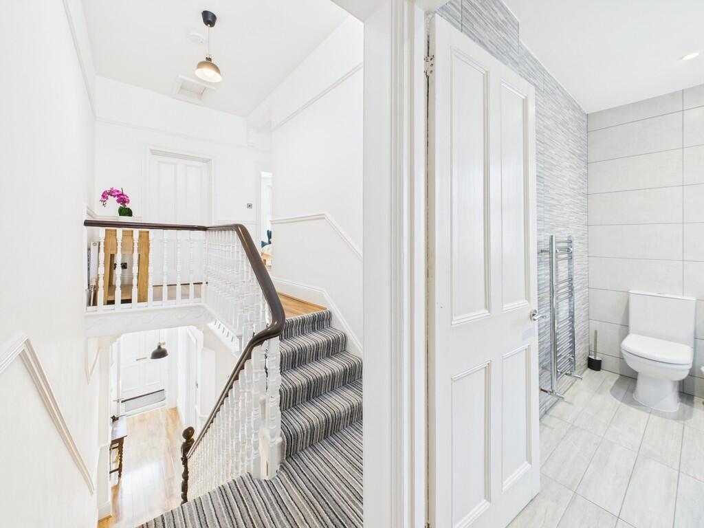 CAM03974G0-PR0120...