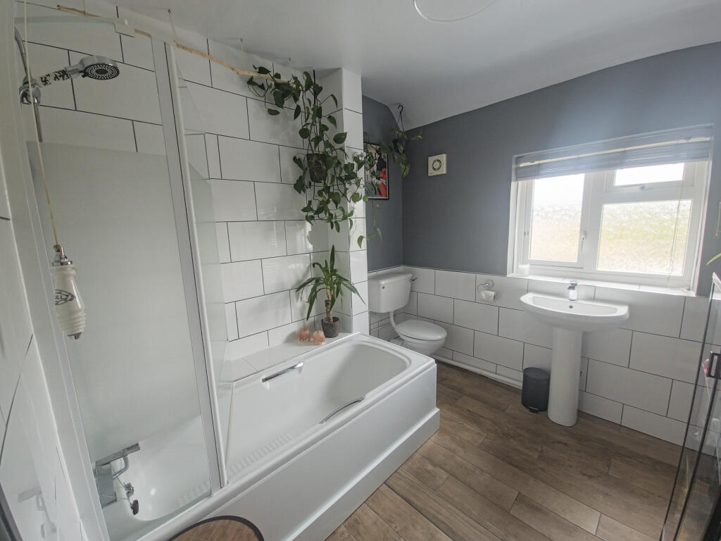 Family bathroom
