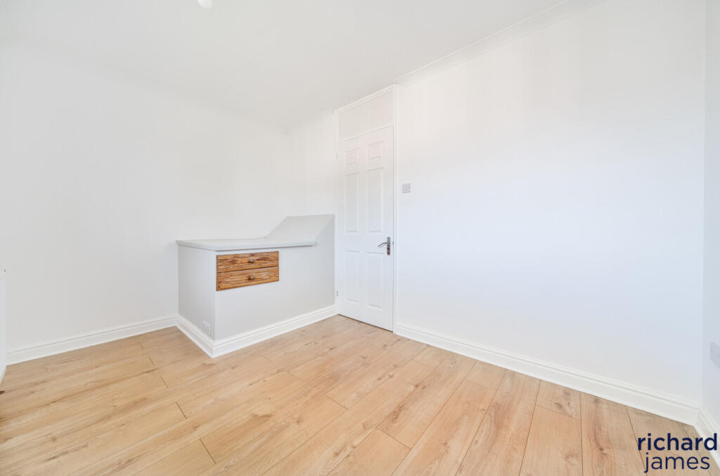 3bb96d4d85164c78b1b28271a944de34