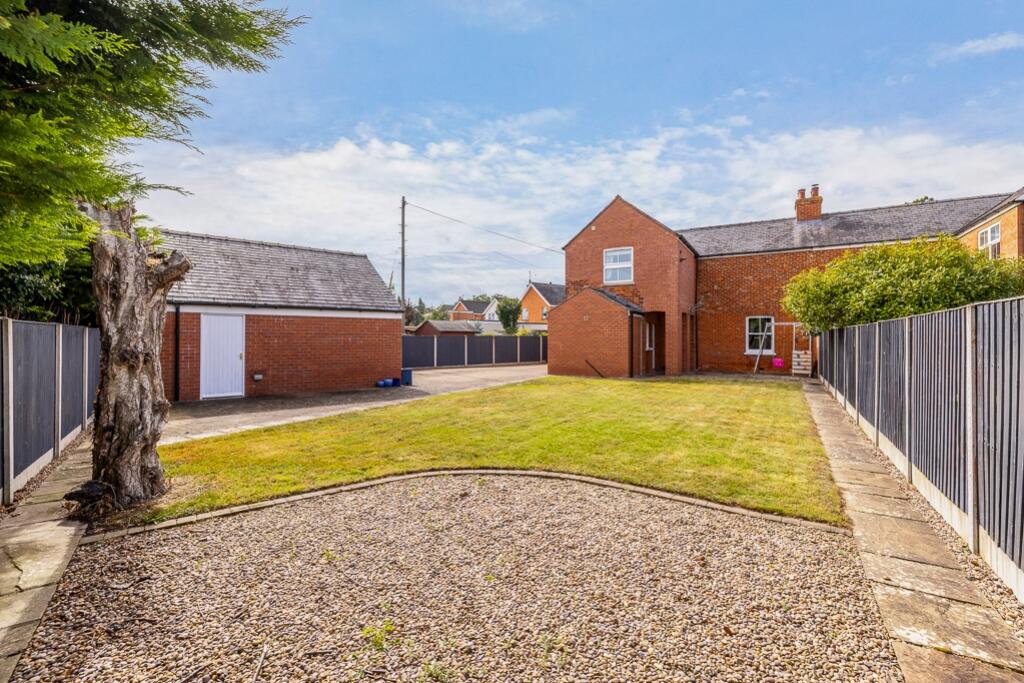 180 London Road (Wyberton)-13