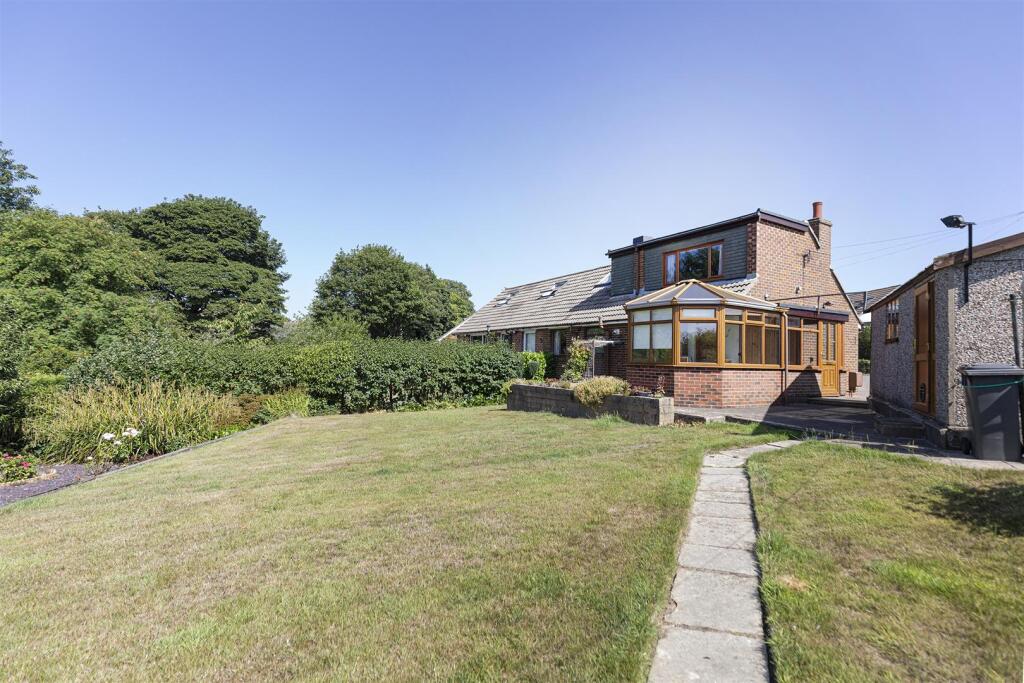 Bramleys Estate Agents - Lydgate Drive - Lepton (3