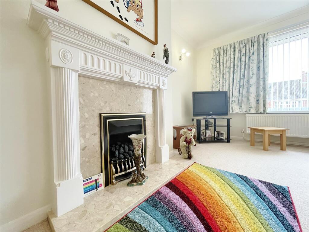 Lounge Fireplace