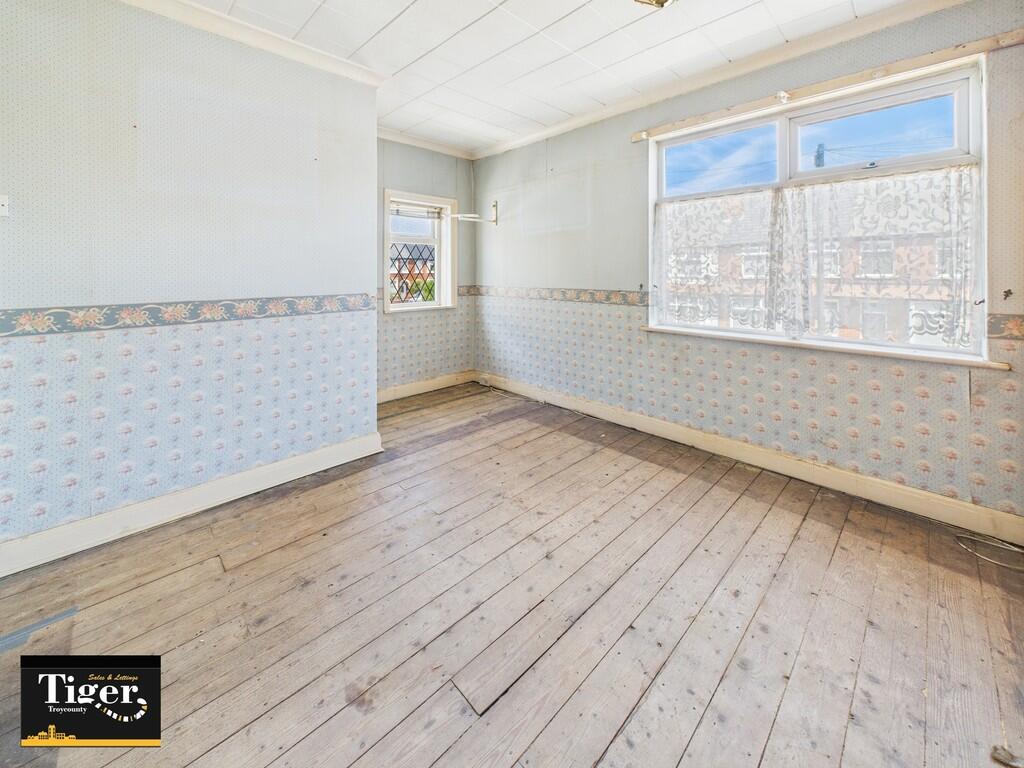 CAM02176G0-PR0632...