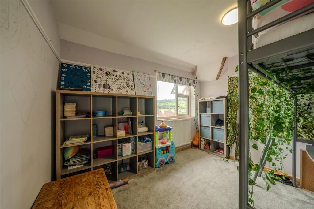 19 Lyneholmes Rise-123.jpg