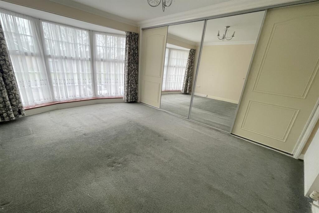 Large master bedroom