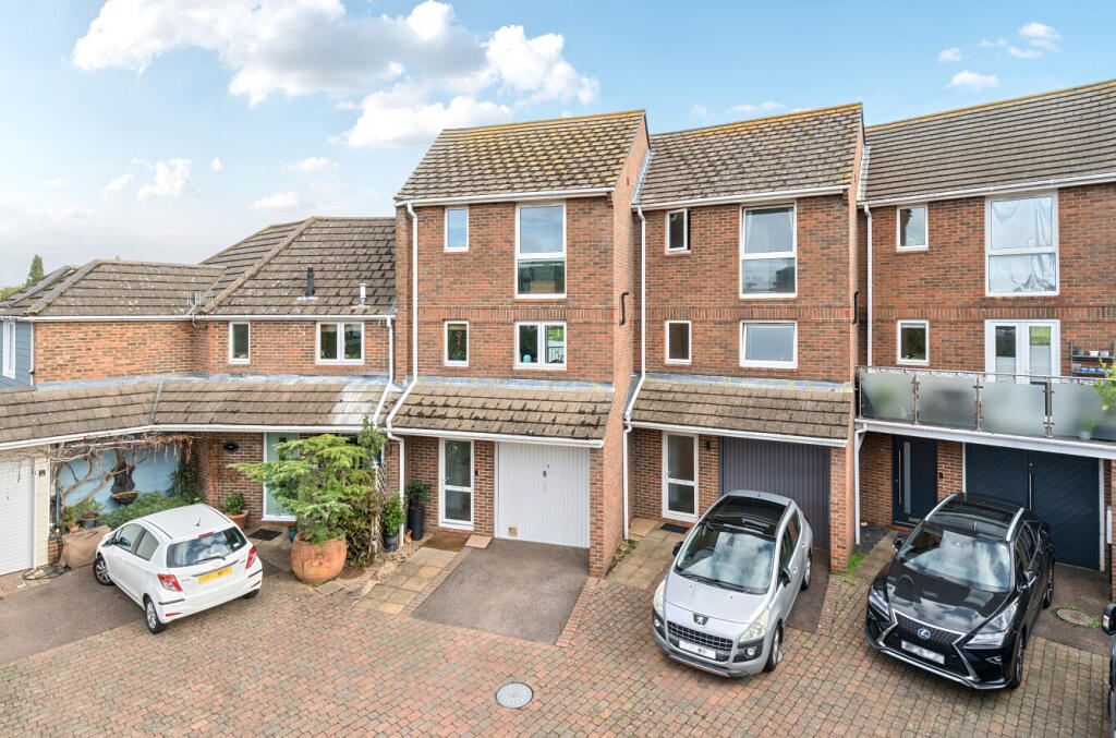 1363001-1-68e5018...