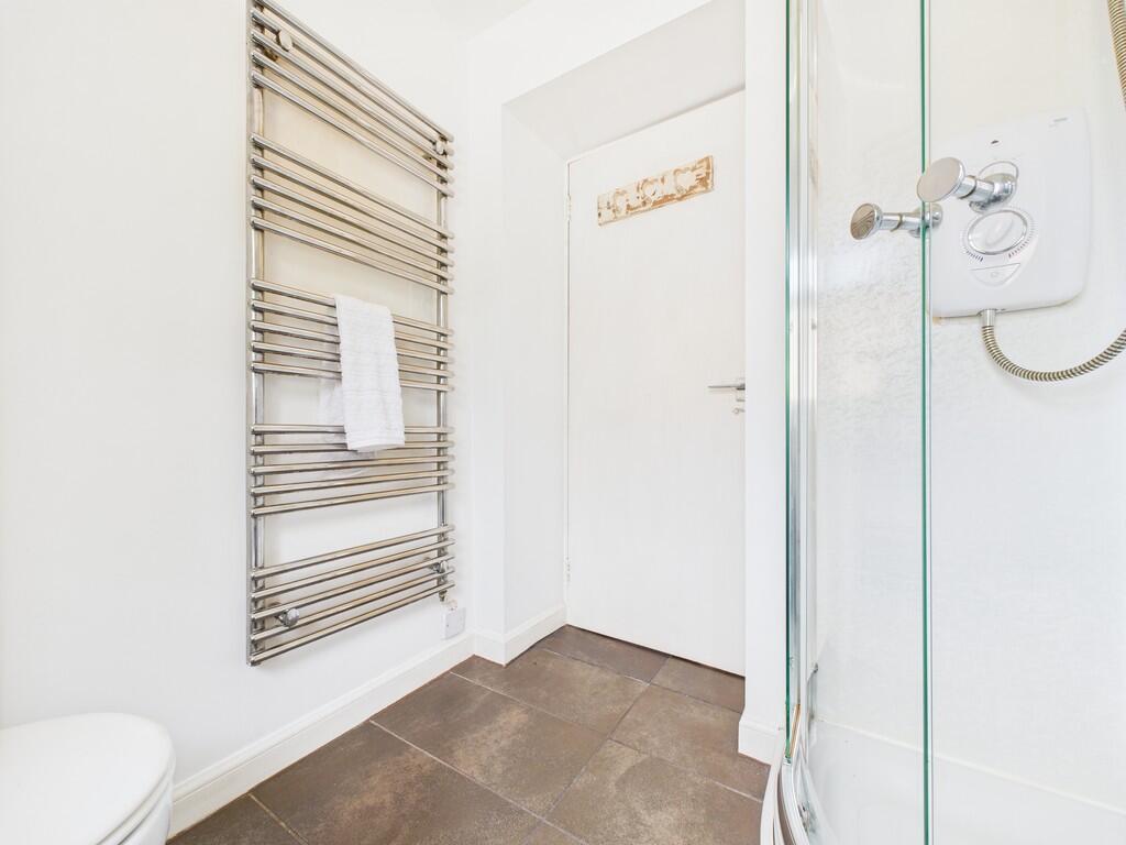 CAM05526G0-PR0005...