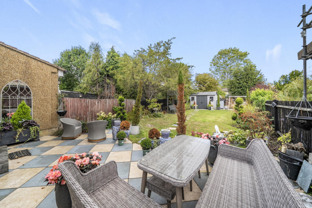 1353822-5-68c44a3...