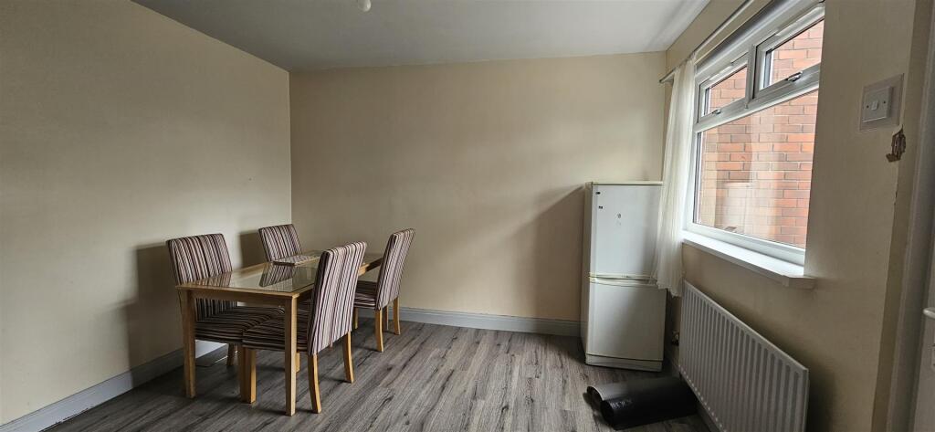 Dining Room.jpg