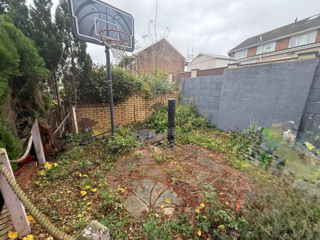 PHOTO-2025-11-07-14-22-24 4