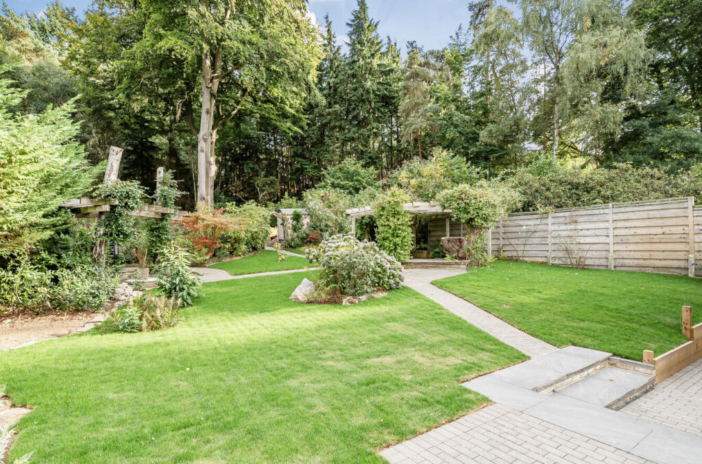 1344875-1-68ade68...