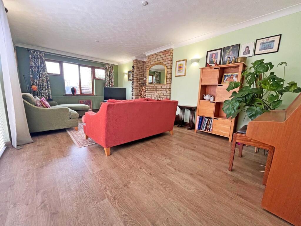 Lounge.jpg
