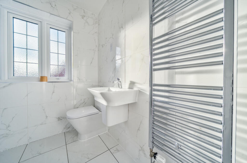 1384424-12-6925ad...