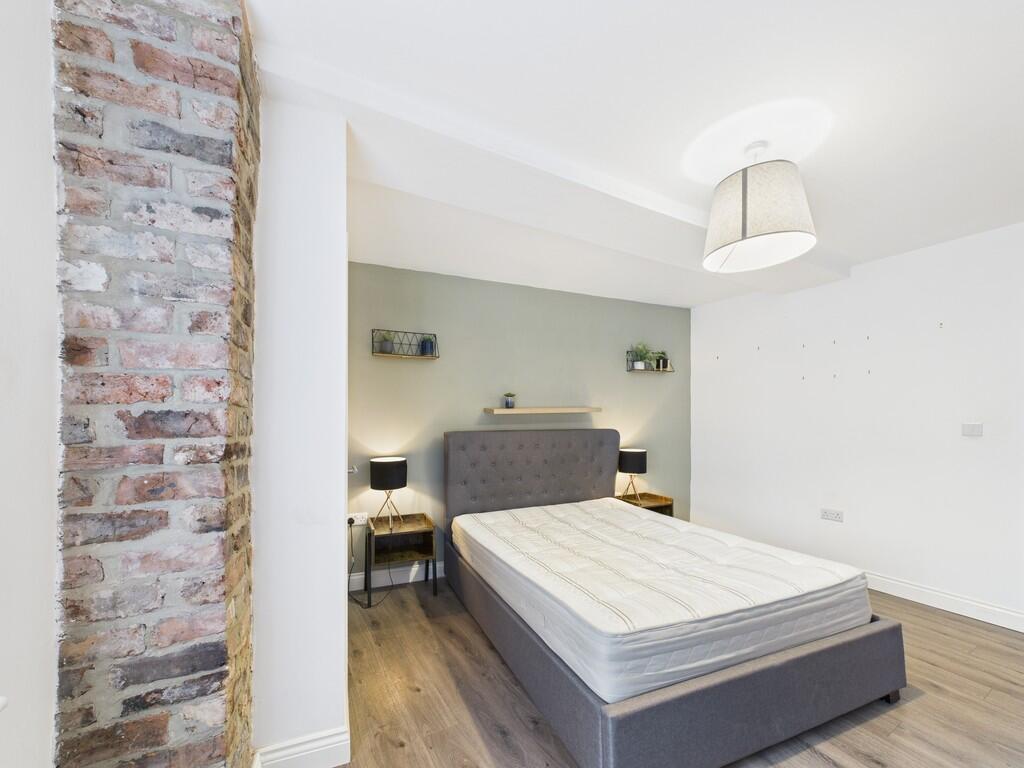 CAM01835G0-PR0349...