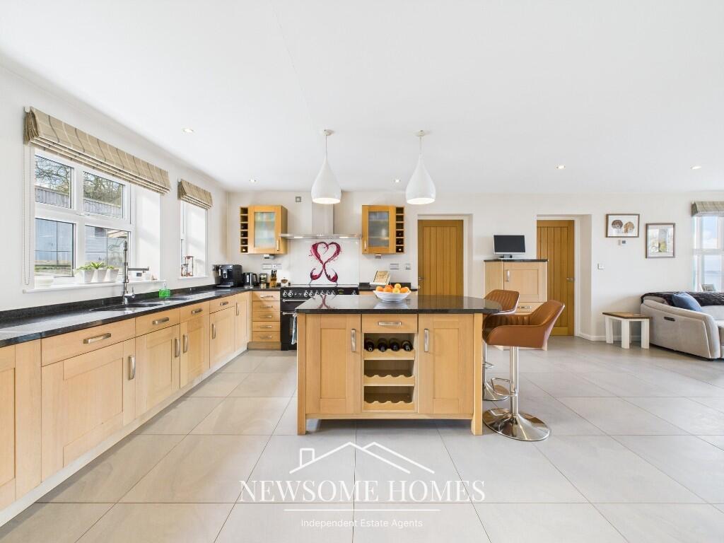 Kitchen/ Family Room