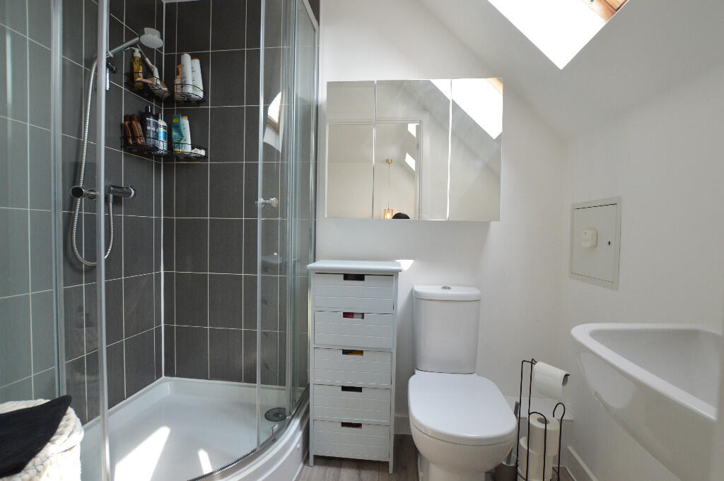 Master En-Suite