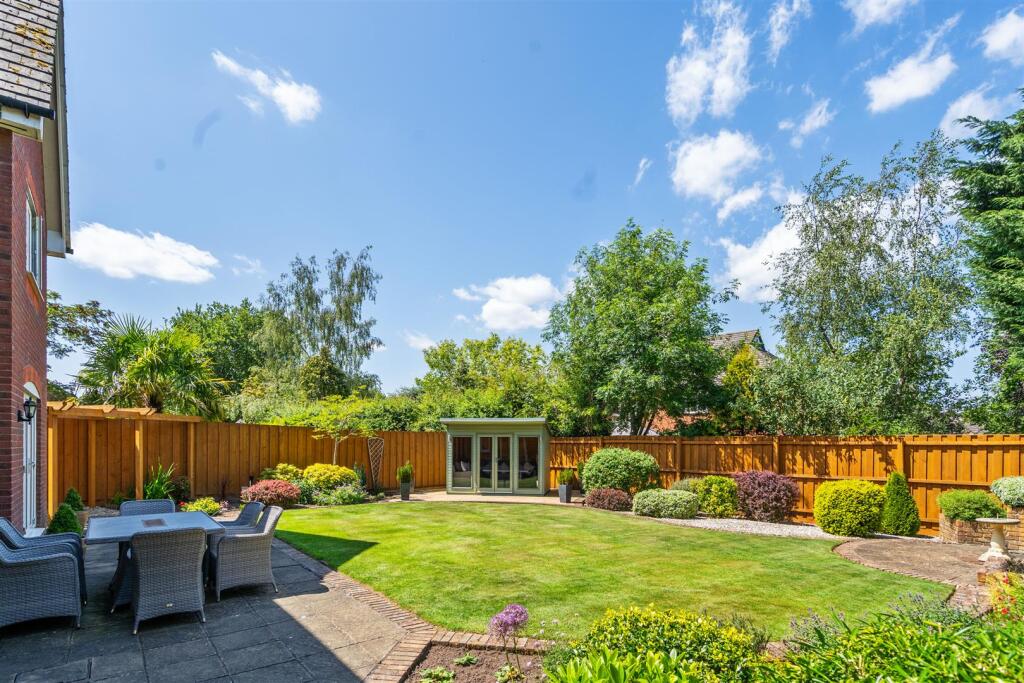 4 Hinchwick Court_6.jpg