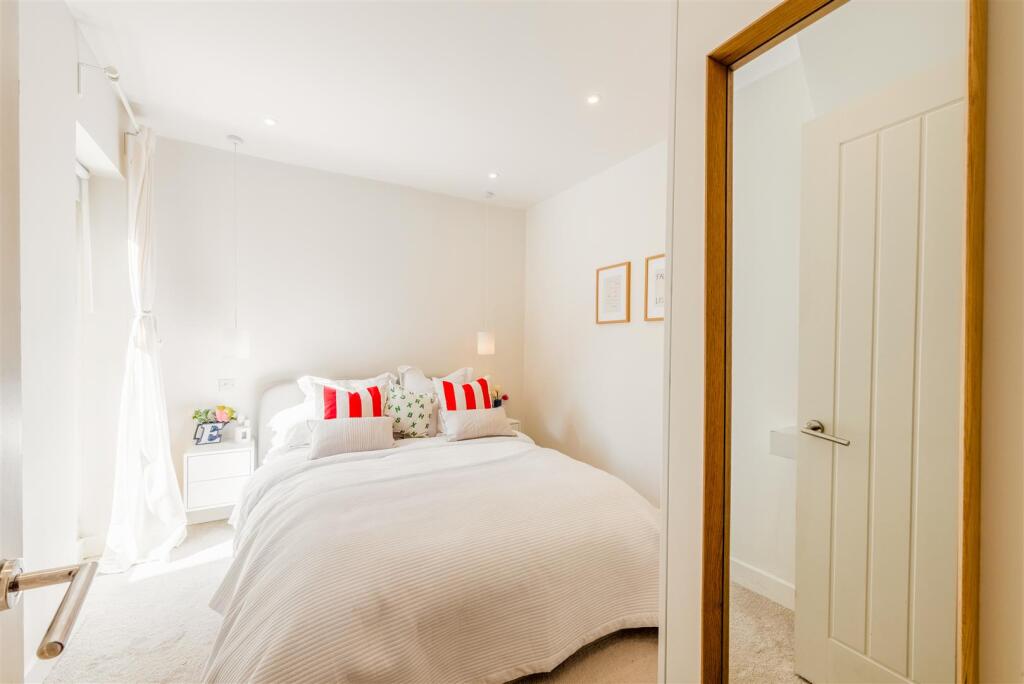 71a Milner Road-14.jpg