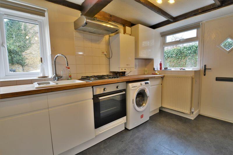 Kitchen (alternate view)